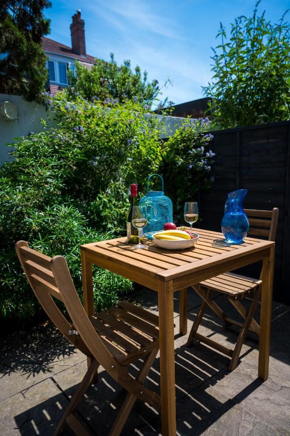 Apartmán Birdsong & Pine: Parking & Garden Worthing Exteriér fotografie
